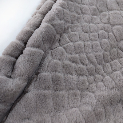 100% Polyester Faux Fur Fabric Fleece 340 Gsm In Plain Color Sheared Rabbit