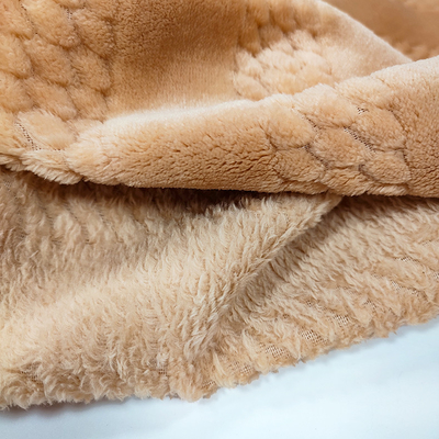 Fashionable Jacquard Flannel Fleece Fabric 320 Gsm 150D For Sleepwear