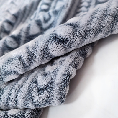 Back Printed Flannel Fleece Blanket Fabric 240GSM With Cut Design