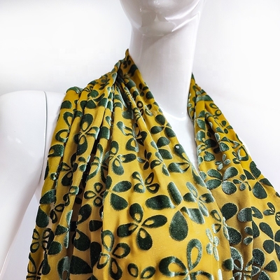 Flower Pattern Korean Velvet Fabric 140gsm For Women'S Wear Scarf