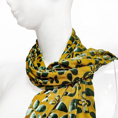Flower Pattern Korean Velvet Fabric 140gsm For Women'S Wear Scarf